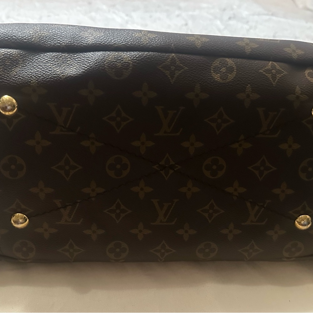 Louis Vuitton Artsy - Picture 11 of 16